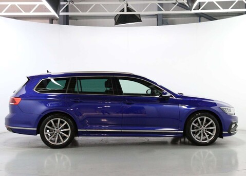 Volkswagen Passat 1.5 Passat R-Line TSi Evo Semi-Auto 5dr 8