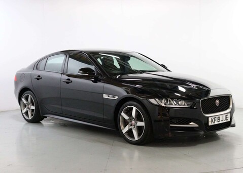 Jaguar XE 2.0 XE R-Sport Auto 4dr 1