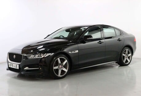 Jaguar XE 2.0 XE R-Sport Auto 4dr