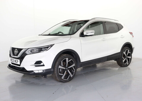 Nissan Qashqai 1.3 Qashqai N-Motion DiG-T 5dr 3