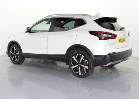 Nissan Qashqai 1.3 Qashqai N-Motion DiG-T 5dr 5