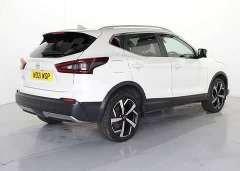 Nissan Qashqai 1.3 Qashqai N-Motion DiG-T 5dr 7