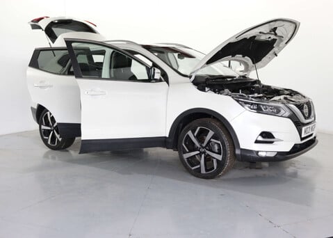 Nissan Qashqai 1.3 Qashqai N-Motion DiG-T 5dr 29