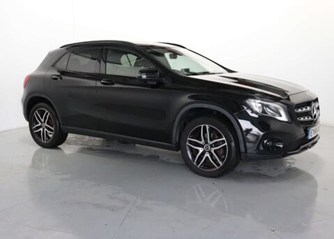 Mercedes-Benz GLA 1.6 GLA 180 Urban Edition 5dr 1