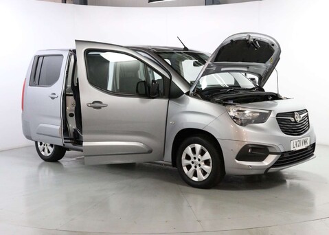 Vauxhall Combo Life 1.2 Combo Life SE S/S Auto 5dr 32