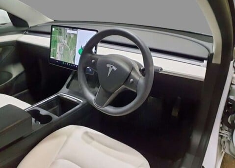 Tesla Model 3 Model 3 Long Range AWD 4WD 4dr 7