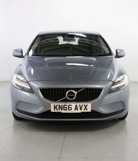 Volvo V40 1.5 V40 Momentum T2 Auto 5dr