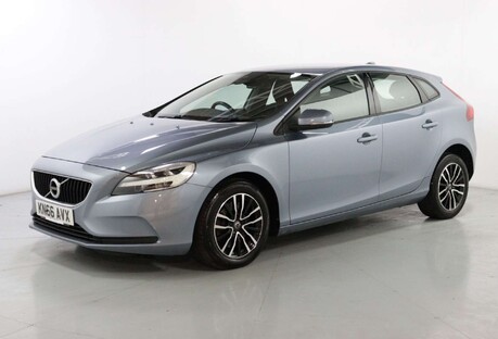 Volvo V40 1.5 V40 Momentum T2 Auto 5dr