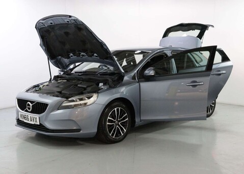 Volvo V40 1.5 V40 Momentum T2 Auto 5dr 36