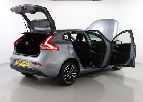 Volvo V40 1.5 V40 Momentum T2 Auto 5dr 40