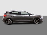 Ford Focus 1.0 Focus ST-Line X Auto 5dr 1