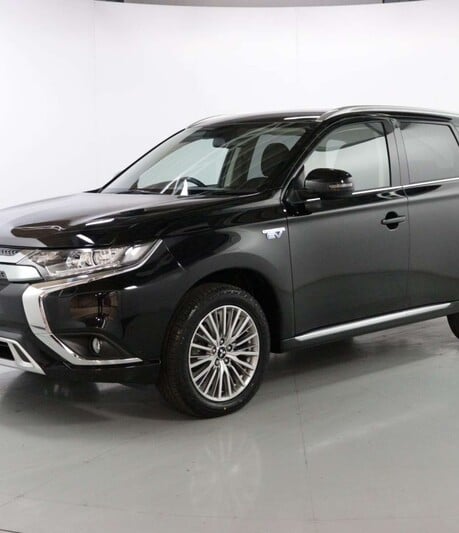 Mitsubishi Outlander 2.4 Outlander Design PHEV CVT 4WD 5dr