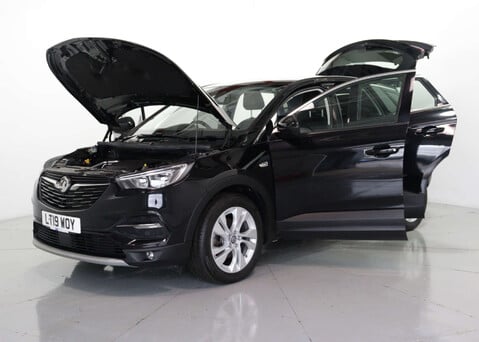 Vauxhall Grandland X 1.2 Grandland X Sport Nav T S/S Auto 5dr 36