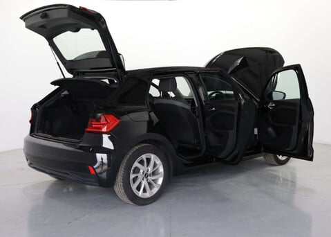 Audi A1 1.0 A1 Sportback 25 TFSI Sport Semi-Auto 5dr 14