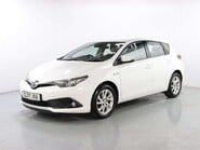 Toyota Auris 1.8 Auris Business Edition TSS Hybrid VVT-i CVT 5dr 2