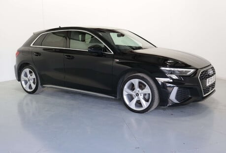 Audi A3 1.5 A3 Sportback 35 TFSI MHEV S Line Semi-Auto 5dr