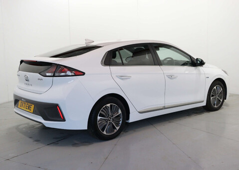 Hyundai IONIQ 1.6 IONIQ Premium SE PHEV Semi-Auto 5dr 7