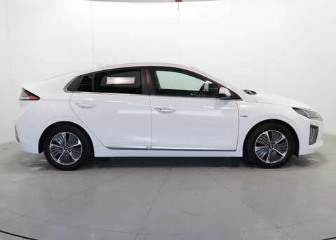 Hyundai IONIQ 1.6 IONIQ Premium SE PHEV Semi-Auto 5dr 8