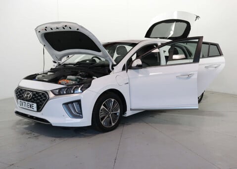 Hyundai IONIQ 1.6 IONIQ Premium SE PHEV Semi-Auto 5dr 43