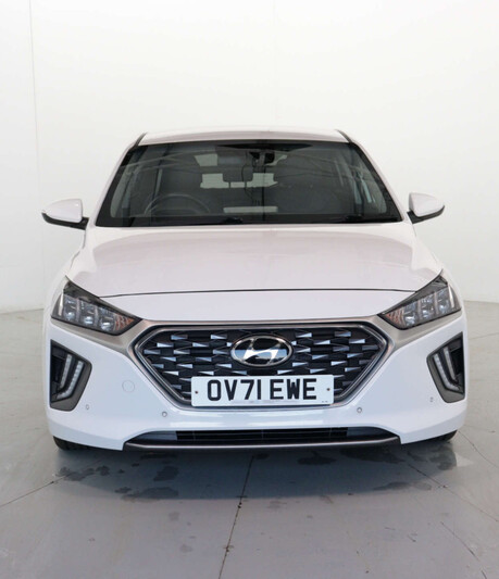 Hyundai IONIQ 1.6 IONIQ Premium SE PHEV Semi-Auto 5dr