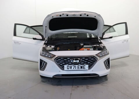 Hyundai IONIQ 1.6 IONIQ Premium SE PHEV Semi-Auto 5dr 42