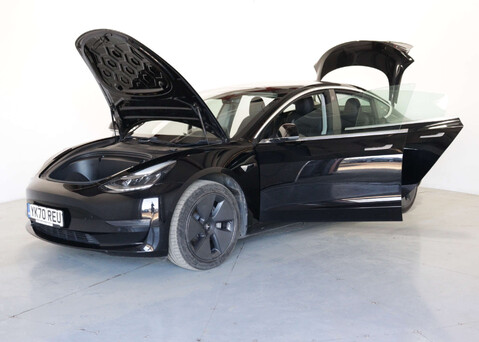 Tesla Model 3 Model 3 Long Range AWD 4WD 4dr 39