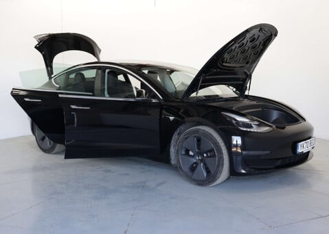 Tesla Model 3 Model 3 Long Range AWD 4WD 4dr 45