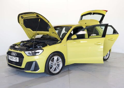 Audi A1 1.0 A1 Sportback 30 TFSI S Line Semi-Auto 5dr 35