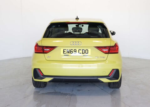 Audi A1 1.0 A1 Sportback 30 TFSI S Line Semi-Auto 5dr 6