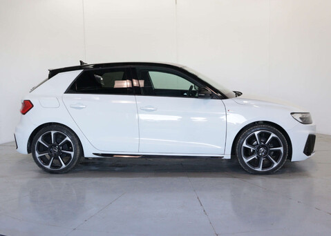 Audi A1 1.0 A1 Sportback 25 TFSI Black Edition Semi-Auto 5dr 8