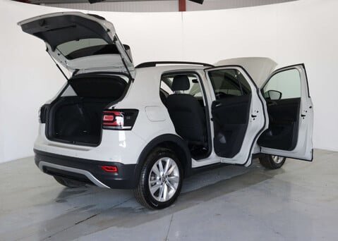 Volkswagen T-Cross 1.0 T-Cross Active TSi Semi-Auto 5dr 44