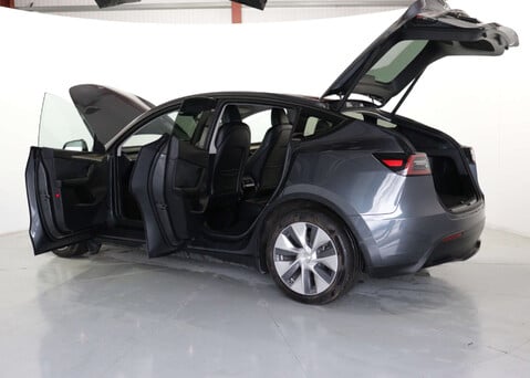 Tesla Model Y Model Y RWD 5dr 40