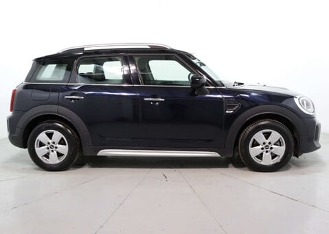 Mini Countryman 1.5 Countryman Cooper Classic Auto 5dr 8