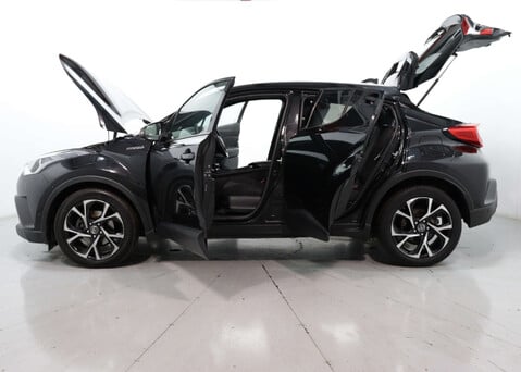 Toyota C-HR 1.8 C-HR Design HEV CVT 5dr 41