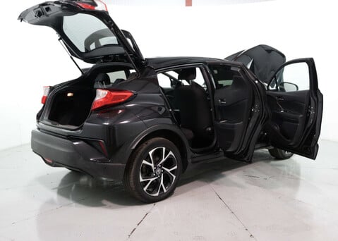 Toyota C-HR 1.8 C-HR Design HEV CVT 5dr 44