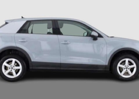 Audi Q2 2.0 Q2 Technik 30 TDI Semi-Auto 5dr 2