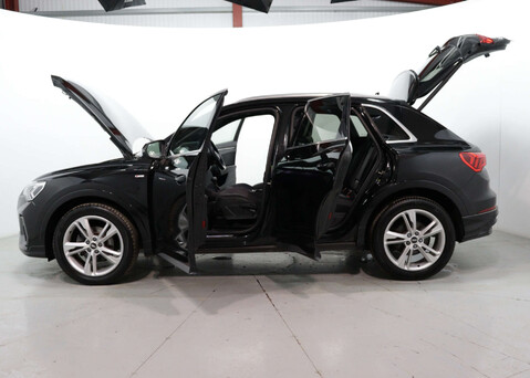 Audi Q3 1.5 Q3 S Line 35 TFSI MHEV Semi-Auto 5dr 42