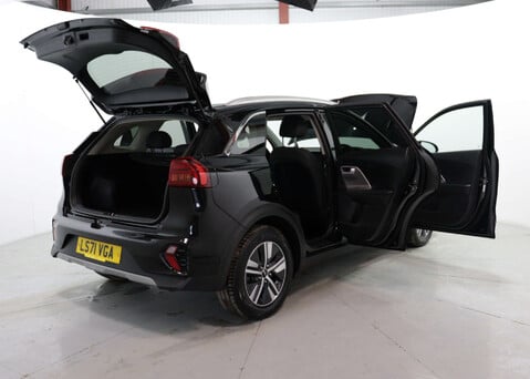 Kia Niro 1.6 Niro 2 HEV Semi-Auto 5dr 44