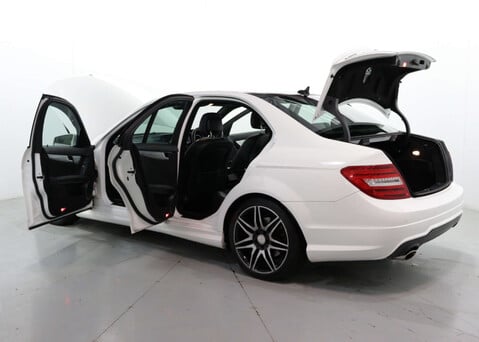 Mercedes-Benz C Class 2.1 C220 AMG Sport+ CDi BlueEfficiency Auto 4dr 44