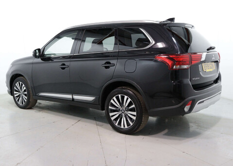 Mitsubishi Outlander 2.0 Outlander 4 CVT 4WD 5dr 5