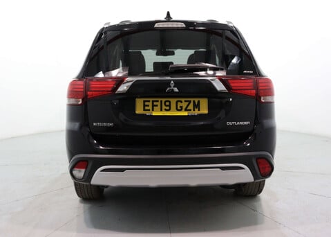 Mitsubishi Outlander 2.0 Outlander 4 CVT 4WD 5dr 6