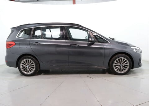 BMW 2 Series 1.5 218i Luxury Auto 5dr 8