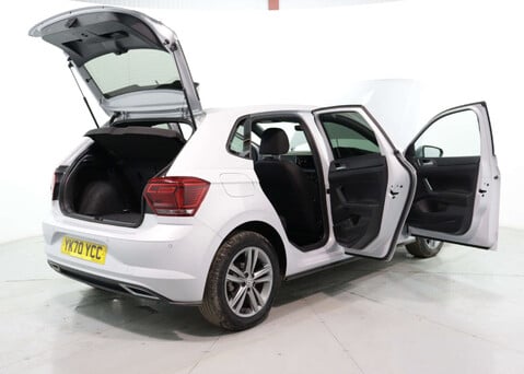 Volkswagen Polo 1.0 Polo R-Line TSI Semi-Auto 5dr 44