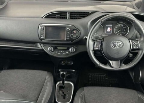 Toyota Yaris 1.5 Yaris Excel VVT-i HEV CVT 5dr 4