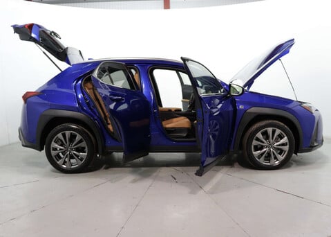 Lexus Ux 2.0 UX 250H F Sport Design 4x2 CVT 5dr 45