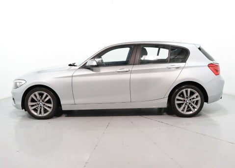 BMW 1 Series 1.5 118I Sport Auto 5dr 4