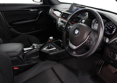 BMW 1 Series 1.5 118I Sport Auto 5dr 28