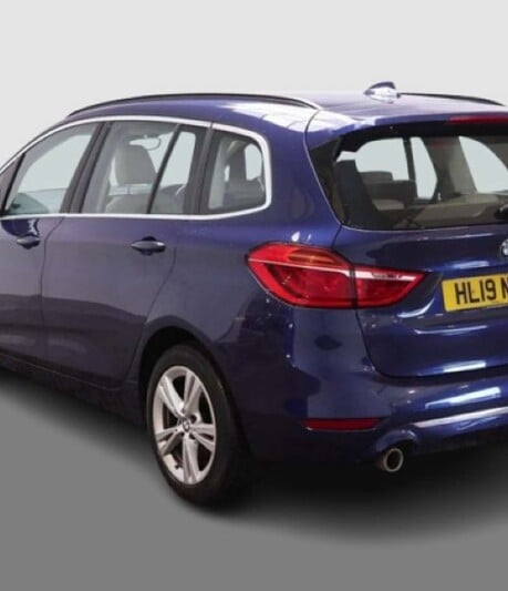 BMW 2 Series 1.5 218i Luxury Auto 5dr