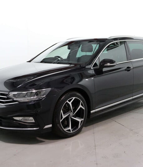 Volkswagen Passat 1.5 Passat R-Line TSi Evo Semi-Auto 5dr