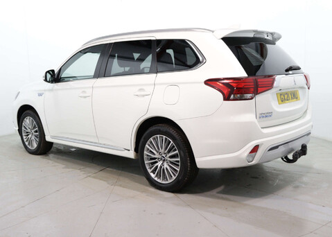 Mitsubishi Outlander 2.4 Outlander Dynamic PHEV CVT 4WD 5dr 5